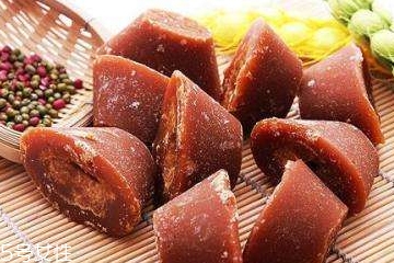 紅糖面膜可以去黑頭嗎？紅糖面膜加什么去黑頭？