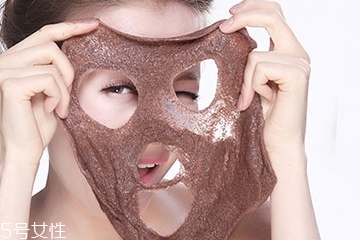 海藻面膜用什么水調(diào)最好？海藻面膜和什么調(diào)最好？