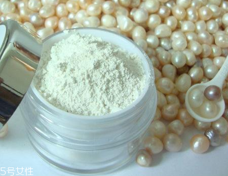 珍珠粉可以洗澡嗎？珍珠粉洗澡能去雞皮嗎？