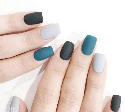 美甲跳色什么意思？美甲跳色有什么作用？