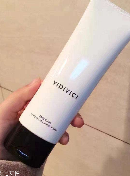 vidivici洗面奶適合什么年齡？vidivici洗面奶能卸妝嗎？