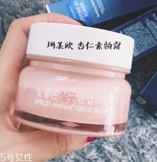 長期用素顏霜會變黑嗎？長期用素顏霜的后果