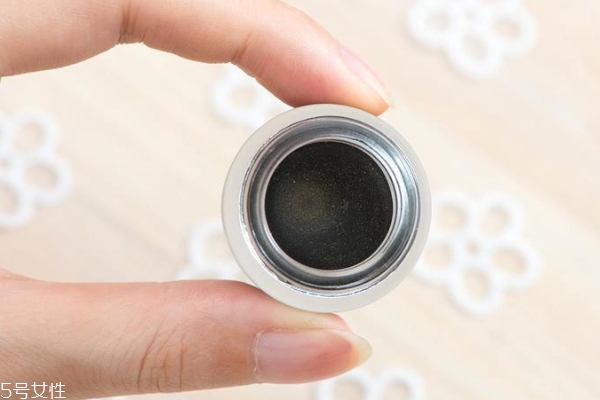 畫眼線的工具有哪些 速來(lái)get最簡(jiǎn)單實(shí)用挑法