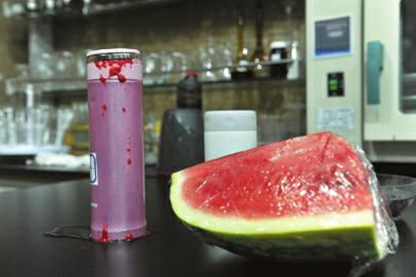 保溫杯裝果汁為什么會(huì)爆炸？不銹鋼保溫杯清洗方法