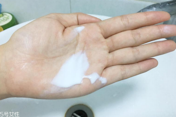 卡詩(shī)無硅油洗發(fā)水怎么樣 讓發(fā)絲輕盈到飛起