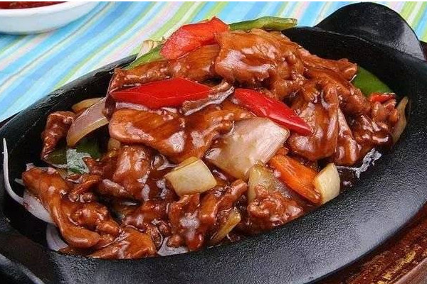 蠔油牛肉是哪個(gè)地方的菜？蠔油牛肉嫩是有竅門(mén)的