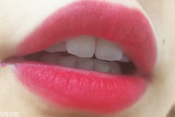 mac秋冬色黃皮日?？诩t推薦 美到你無法自持