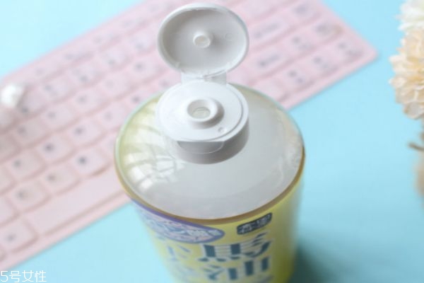 日本馬油薏仁水怎么樣 溫和無(wú)刺激