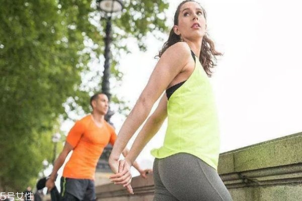 生理期可以跑步嗎 生理期適合什么運(yùn)動