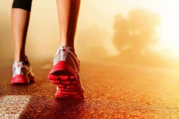 生理期可以跑步嗎 生理期適合什么運(yùn)動