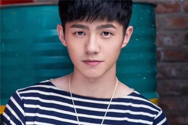 沒(méi)有好的發(fā)型怎么做男神