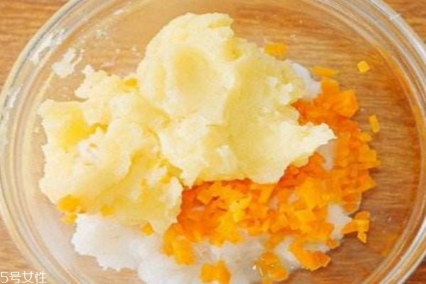 寶寶輔食什么時(shí)候添加 寶寶輔食鱈魚(yú)的做法