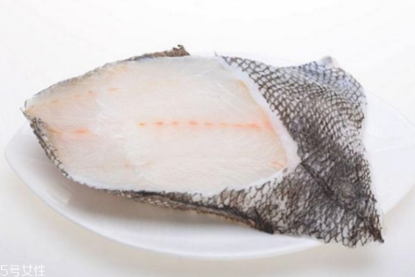 寶寶輔食什么時(shí)候添加 寶寶輔食鱈魚(yú)的做法