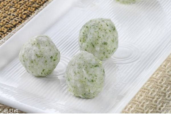 寶寶輔食什么時(shí)候添加 寶寶輔食鱈魚(yú)的做法