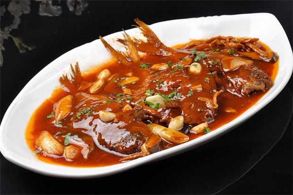 鯧鳊魚(yú)怎么蒸好吃 清蒸鯧鳊魚(yú)做法