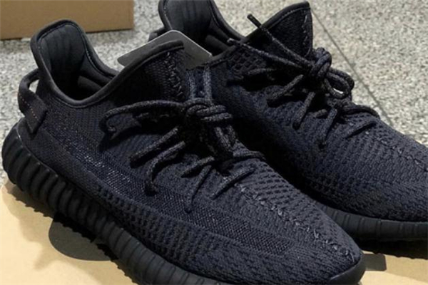 yeezy 350黑天使開箱測評(píng) 椰子350黑天使值得入手嗎