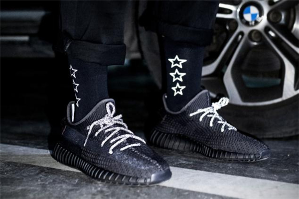 yeezy 350黑天使開箱測評(píng) 椰子350黑天使值得入手嗎