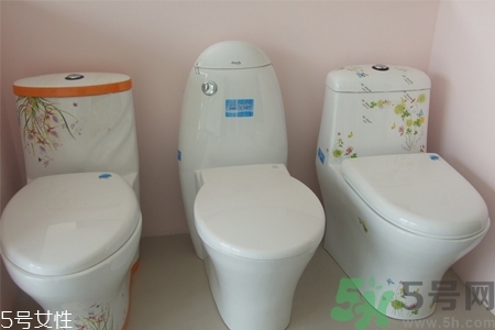 馬桶漏水的原因？馬桶漏水如何修理？