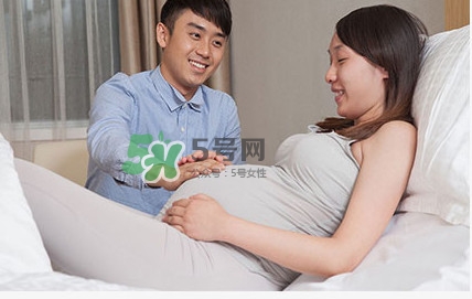 無痛分娩是全麻嗎？無痛分娩對腰有影響嗎？