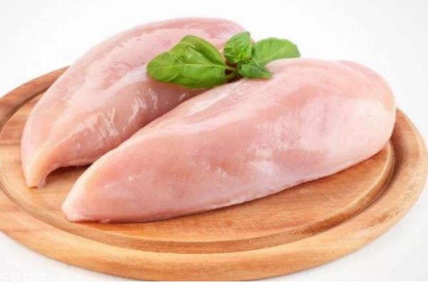 雞胸肉的市場價(jià)格是多少呢 雞胸肉應(yīng)該怎么吃呢