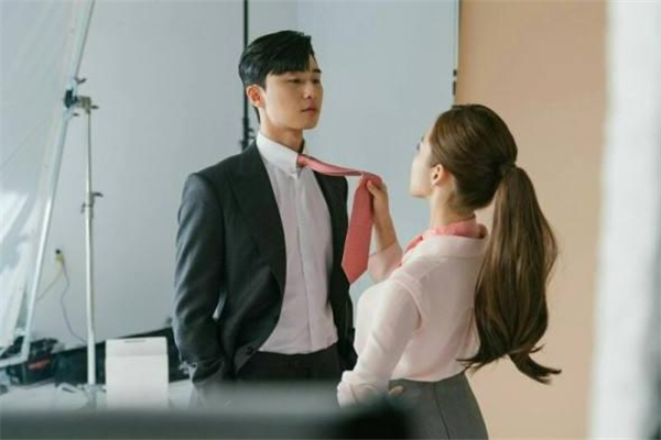 女朋友抱怨工作累怎么安慰 女朋友說(shuō)工作累怎么回復(fù)