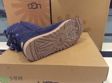 ugg是什么牌子？ugg雪地靴真假辨別圖對比