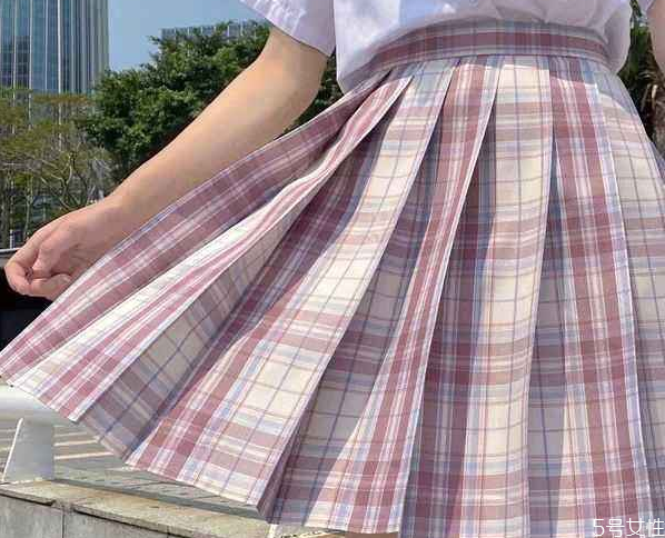 jk風(fēng)最近為什么會火 盤點(diǎn)jk制服小萌款