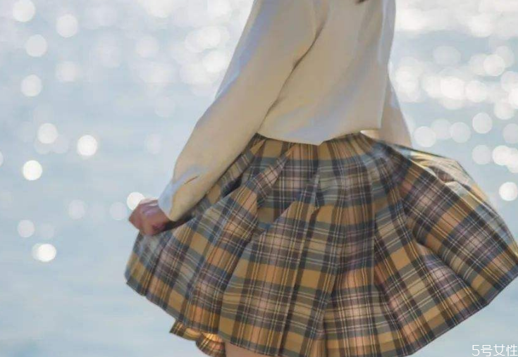 jk風(fēng)最近為什么會火 盤點(diǎn)jk制服小萌款