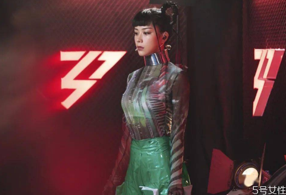 千禧辣妹風(fēng)卷土重來？千禧辣妹是什么風(fēng)格