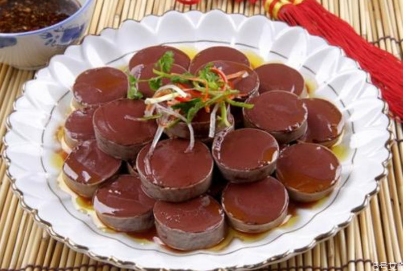 血腸是蒸還是煮好吃 買(mǎi)回來(lái)的血腸怎么吃