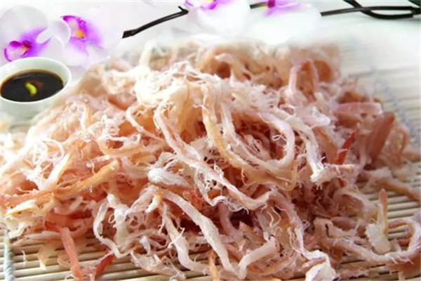 魷魚(yú)絲可以和西瓜一起吃嗎 魷魚(yú)絲可以直接吃嗎