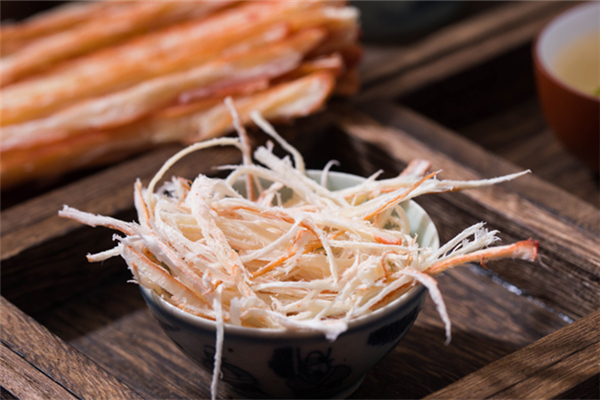 魷魚(yú)絲可以和西瓜一起吃嗎 魷魚(yú)絲可以直接吃嗎