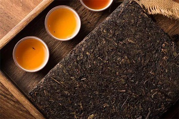 黑茶買(mǎi)散茶還是磚茶 黑茶散茶和磚茶的區(qū)別