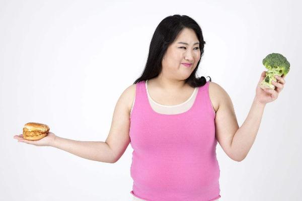 節(jié)食減肥一個月能瘦多少 節(jié)食減肥為什么容易反彈 節(jié)食減肥一個月能瘦多少 節(jié)食減肥為什么容易反彈