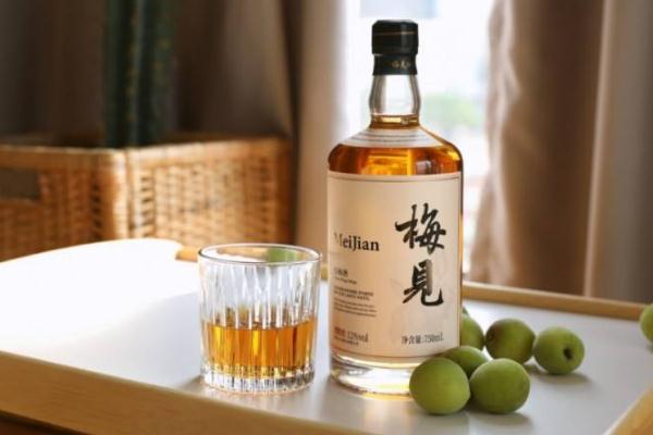 梅見(jiàn)青梅酒可以加熱嗎 梅見(jiàn)青梅酒可以?xún)堆┍虇?><p>梅見(jiàn)青梅酒可以加熱嗎 梅見(jiàn)青梅酒可以?xún)堆┍虇?/p> </a></li>
<li><a href=