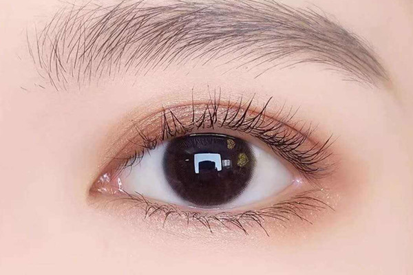 雙眼皮埋線(xiàn)后怎么消腫 雙眼皮埋線(xiàn)后需要吃消炎藥嗎