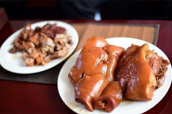 豬頭肉是膠原蛋白還是脂肪 豬頭肉有什么營養(yǎng)價(jià)值
