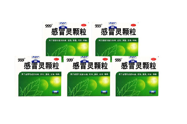 999感冒靈顆粒對喉嚨痛有用嗎 999感冒靈顆?？梢跃徑饪人詥?></p><h3>999感冒靈可以吃幾天</h3><p>999感冒靈在臨床上一般指的是感冒靈顆粒，感冒靈顆粒一般吃3天左右停藥，但是需要咨詢專業(yè)的醫(yī)生，病情輕重以及身體狀況不同，服用藥物的時間會有一定的區(qū)別，在服藥的時候需要遵從醫(yī)囑按療程、按劑量服用，不可以私自盲目停藥，以免對病情恢復造成影響。</p><p style=