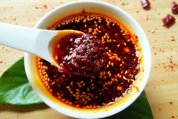 辣椒油有點(diǎn)糊可以吃嗎 辣椒油為什么會糊