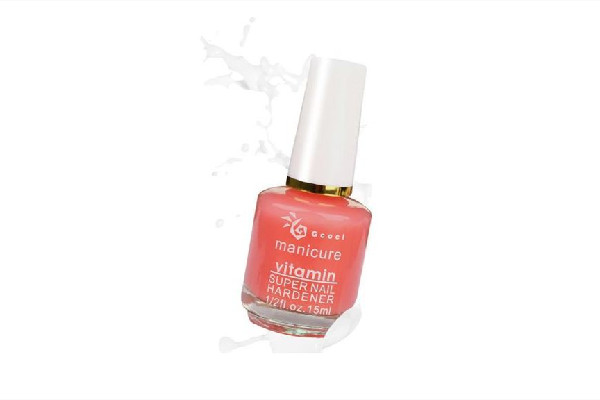 美甲營(yíng)養(yǎng)油可以涂在指甲上嗎 美甲營(yíng)養(yǎng)油涂完要擦掉嗎