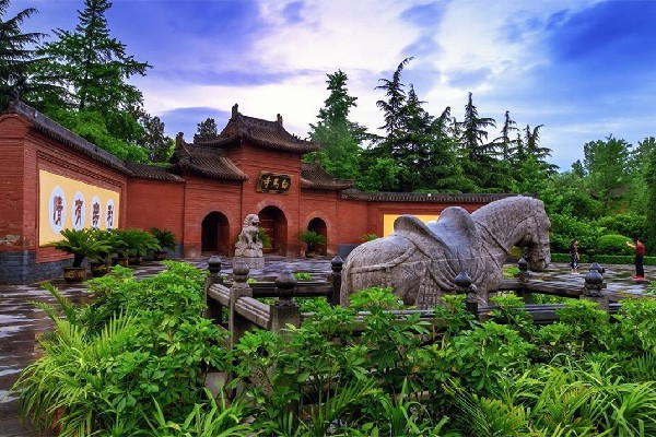 去寺廟是不是每個(gè)佛像都需要拜 去寺廟對和尚怎么稱呼