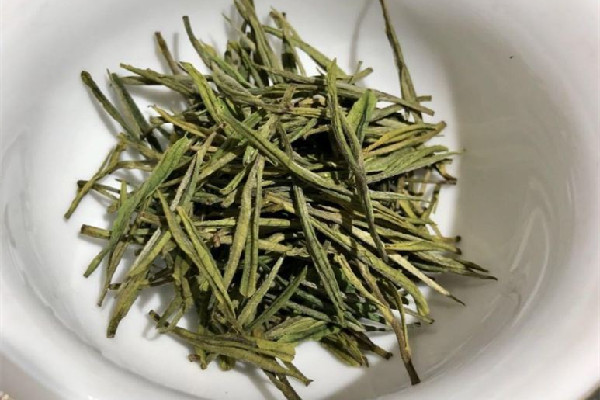 君山銀針可以長(zhǎng)期儲(chǔ)存嗎 君山銀針?lè)啪昧丝梢院葐?></a>
<p class=