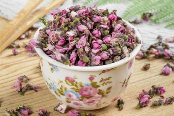 桃花茶有苦杏仁味正常嗎 桃花茶什么樣的最好